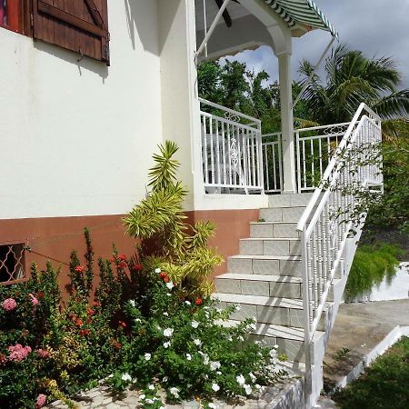 Gite Malou Deshaies Exterior photo